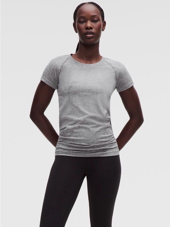 lululemon athletica Tops - Lululemon swiftly tech short sleeve shirt size 4